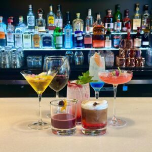 VIP Vancouver Highlights Tour with Dinner